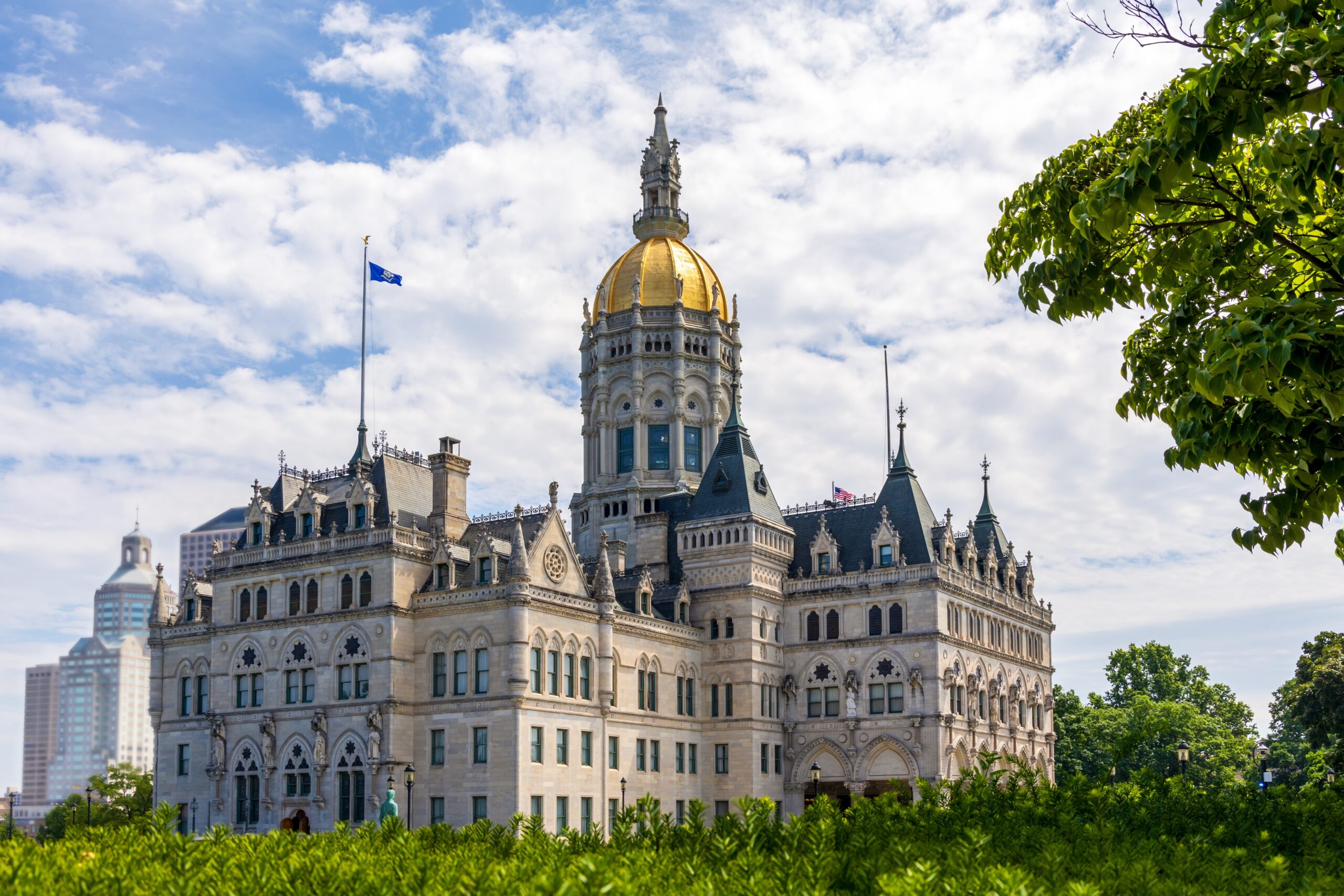 Connecticut Doubled Its Minimum Wage. Poverty Barely Moved.